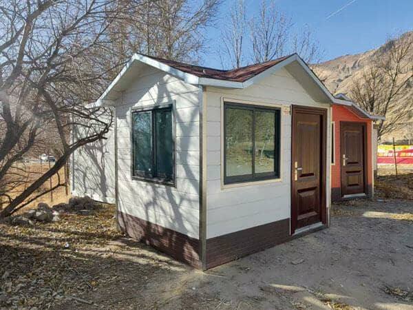 2.5m×3m巴斯金屬雕花板崗亭圖