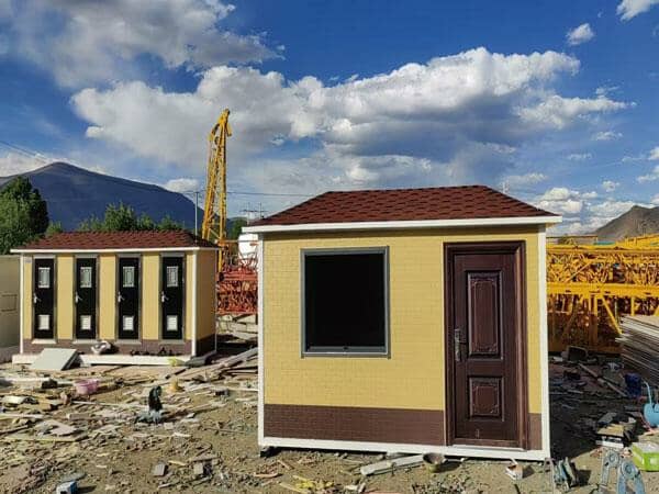 四坡屋脊景區(qū)崗?fù)D